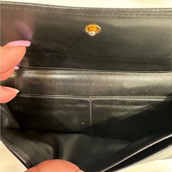 Guy Laroche wallet - Picture 4 of 6